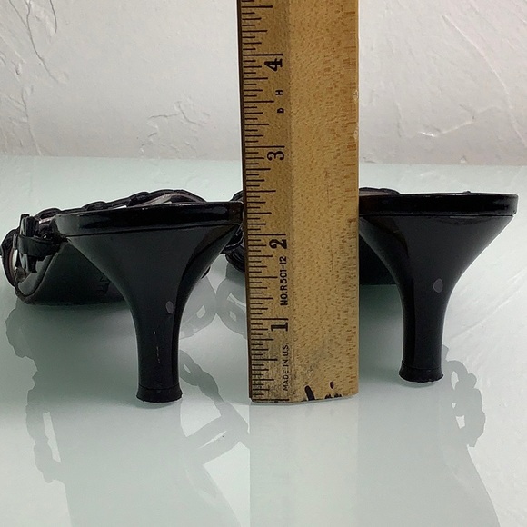 Salvatore Ferragamo kitten heel Leather Patent vinyl strappy sandals SZ 7 B EUC - Picture 6 of 16